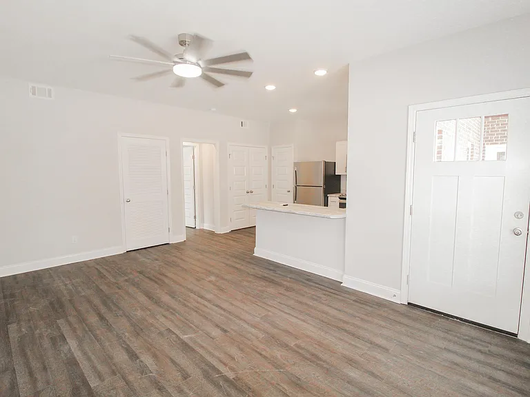 130 Briarwood Rd #116 — Photo 9