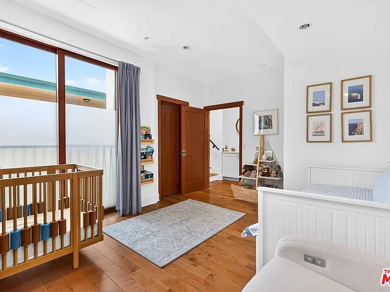 1327 Euclid St #3 — Photo 39