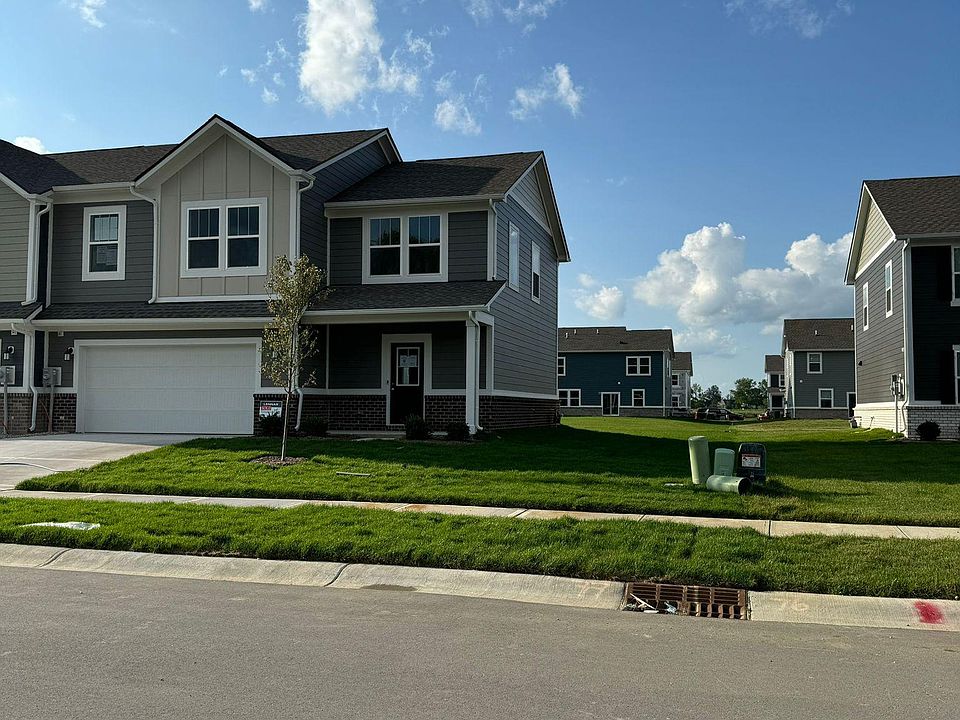 1st image of 988 Bald Tree Dr