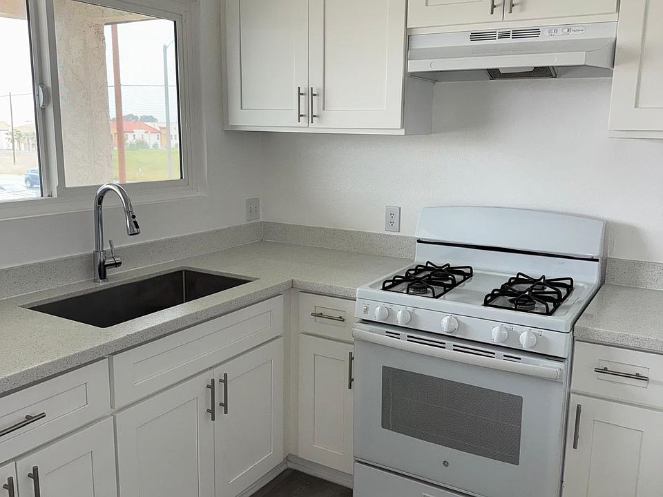 1st image of 502 E Lugonia Ave #C