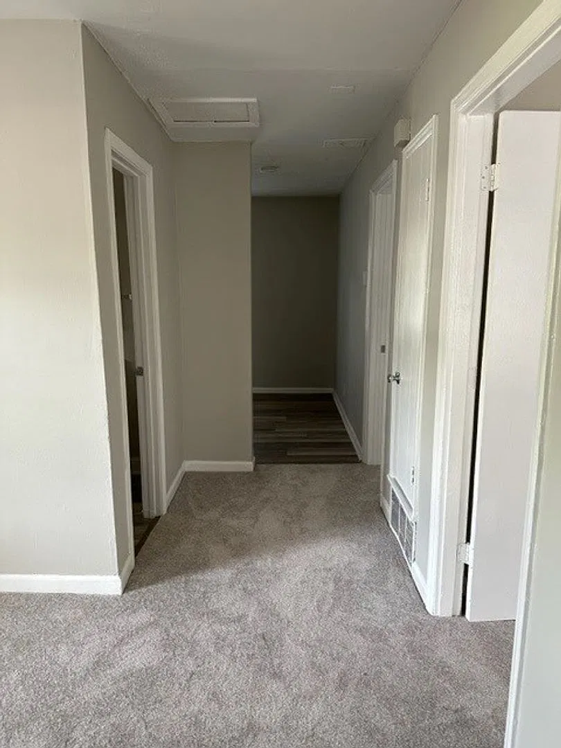 Two Bedroom House — Photo 3