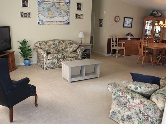 4th image of 7901 Island Dr