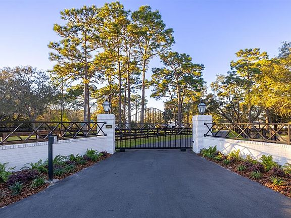 2nd image of 10101 Tarpon Springs Rd