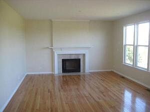 5th image of 2628 Carrington Dr