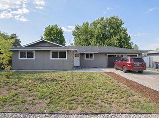 2411 Delta Waters Rd, Medford, OR 97504