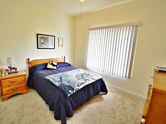 2nd image of 3096 Harvey St SE