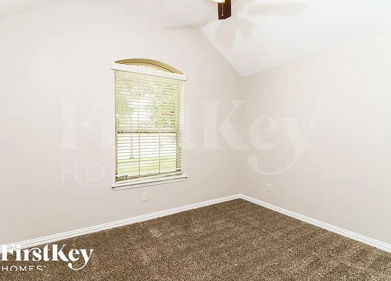 6901 Canyon Rim Dr — Photo 11