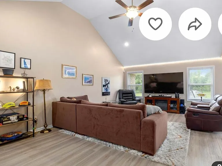 4465 Patriot Pkwy — Photo 8