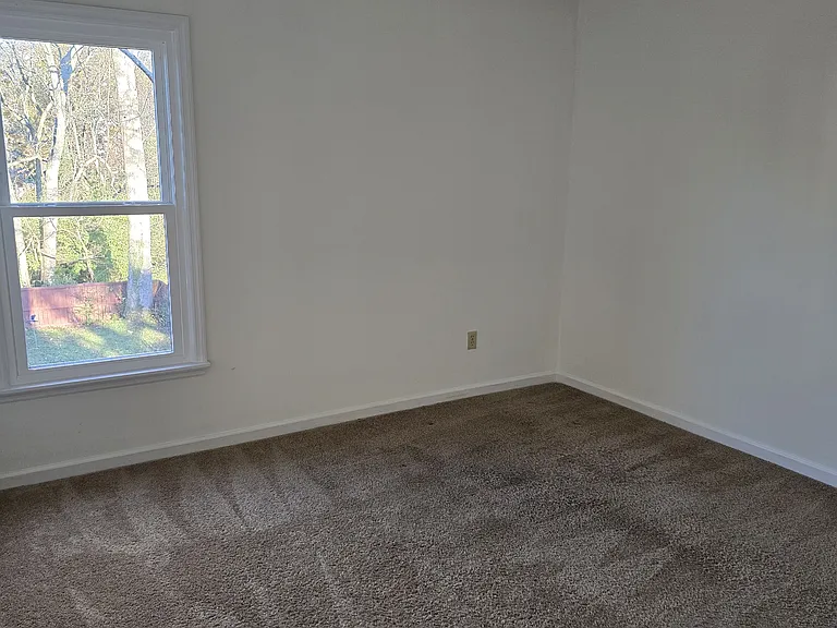 6828 Collinswood Dr — Photo 21