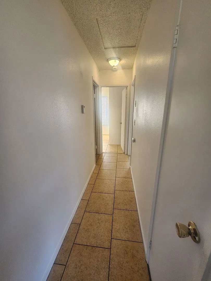 Sun Valley Drive 73555 — Photo 4