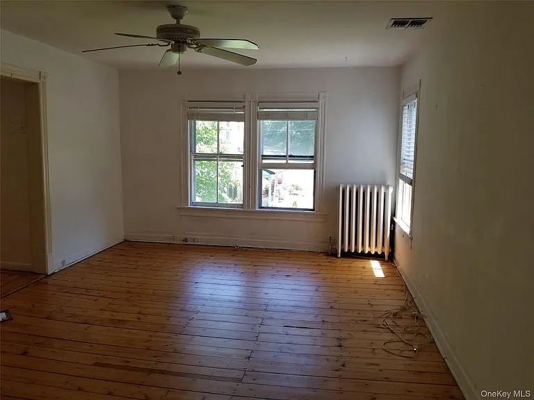 415 Myrtle Ave — Photo 7
