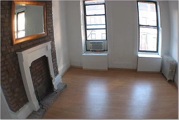 Rented by 4 Points Properties | media 99