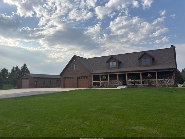 4726 Faith Ln, West Bend, WI 53095