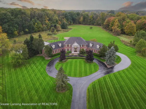 3919 Turnberry Ln, Okemos, MI 48864