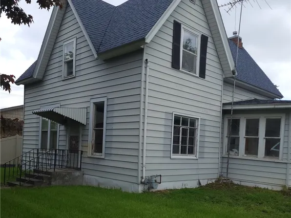 207 W Market St, New Sharon, IA 50207