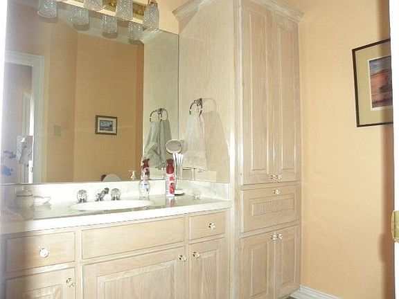 4th image of 17684 Chaparral Dr
