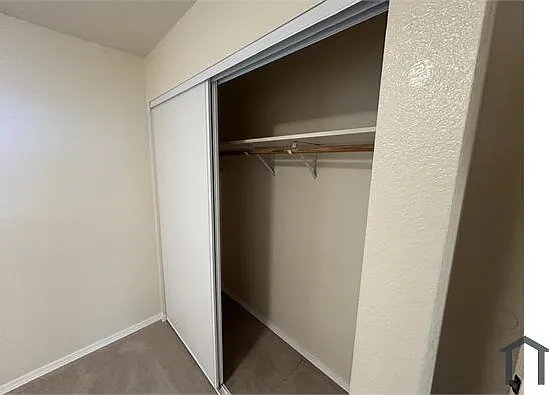 908 I St NE #10 — Photo 15