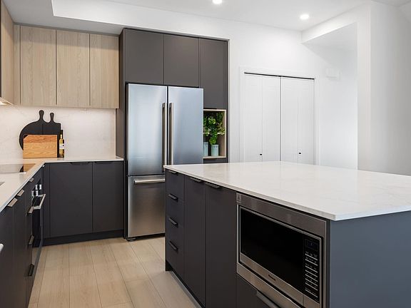 3rd image of 3535 Highland Dr #103