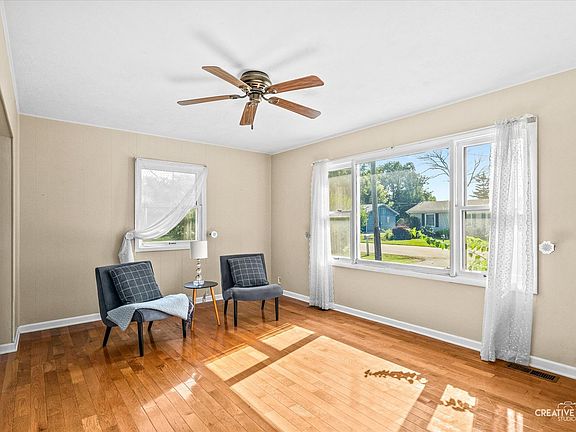 3rd image of 301 N Ben St
