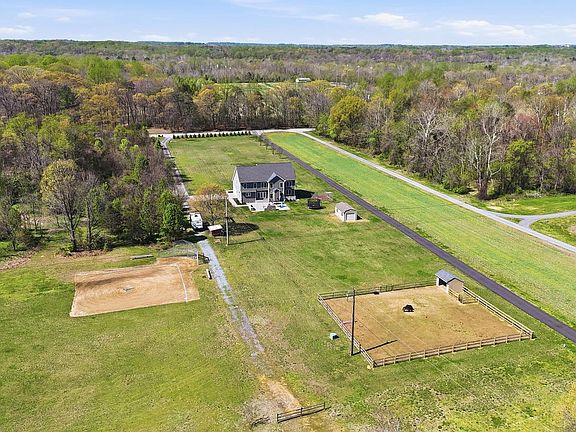 4th image of 3177 Patuxent River Rd
