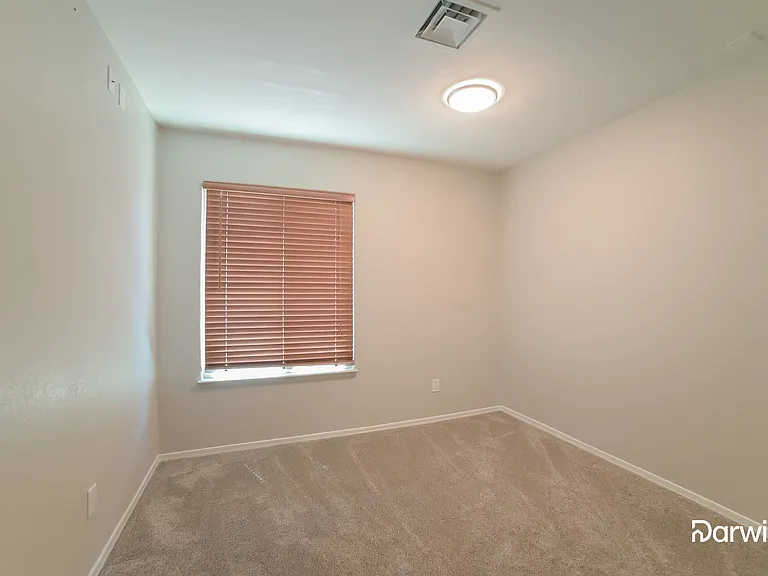 7738 W Jenan Dr — Photo 9