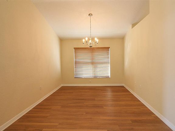 3rd image of 1626 Turtle Rock Dr