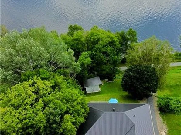 136 Richmond St, Woodstock, NB E7M 2P2