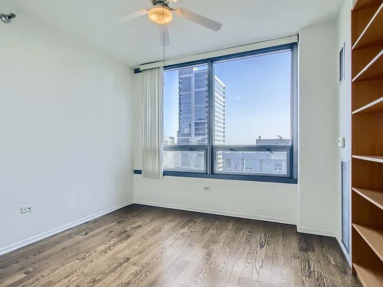 701 S Wells St #2104 — Photo 8