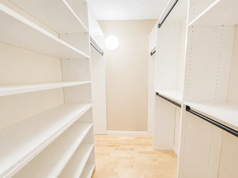2393 SW Park Pl #106 — Photo 17