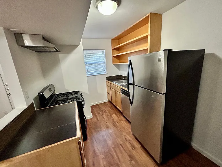Park Place Apartments — Photo 25