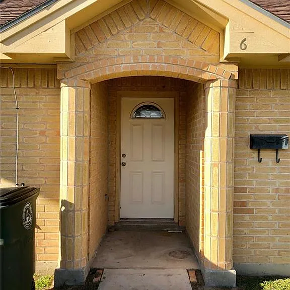 2000 Circle Dr #6 — Photo 3