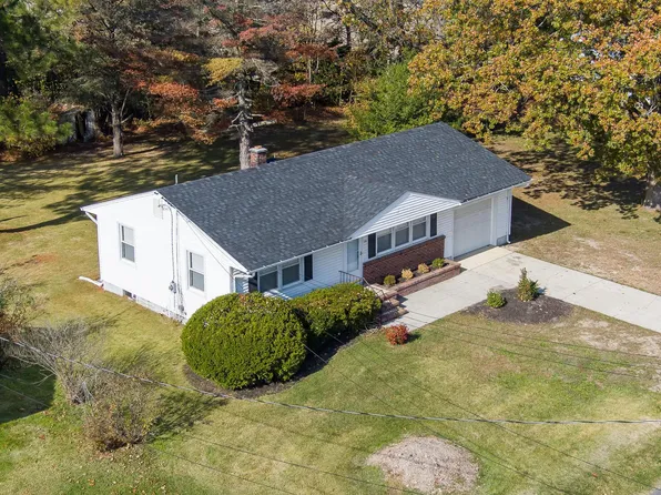 718 Becker Dr, Vineland, NJ 08361