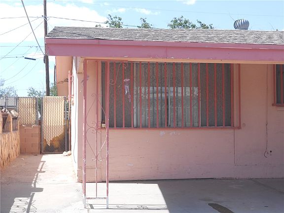 3rd image of 213 Kelvin Ave