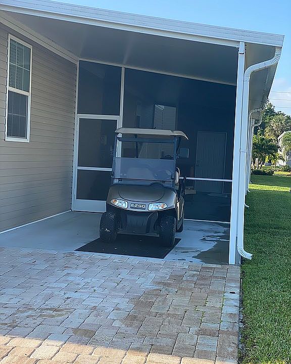 2nd image of 71 Buttonwood Ln
