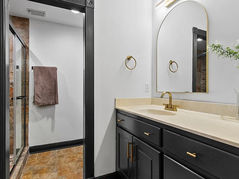 6337 Bryant Cir — Photo 23