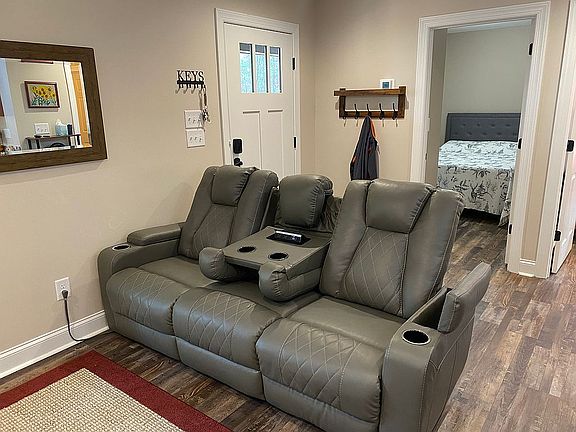 3rd image of 8333 Catawba Cove Dr