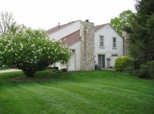 7802 Hunters Path, Indianapolis, IN 46214