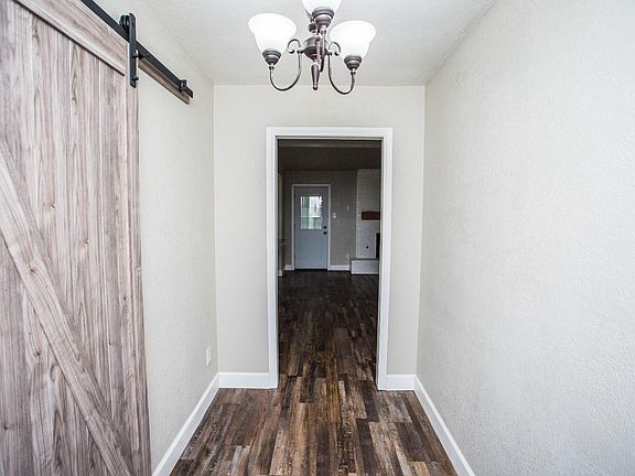 3rd image of 8103 Topeka Ave