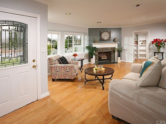 2nd image of 8835 Balboa Blvd