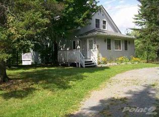 992 Crystal Lake Rd, Narrowsburg, NY 12764