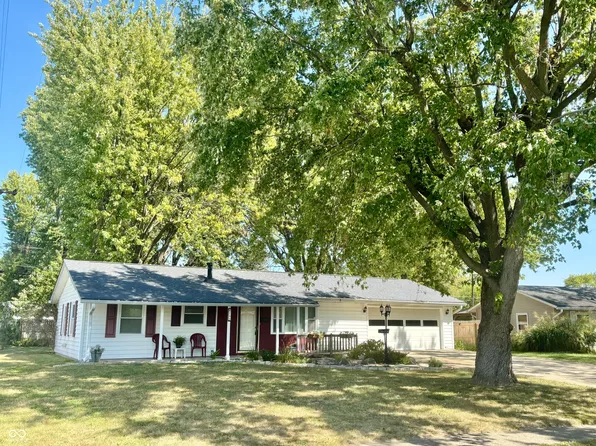 733 Hanover Dr, New Whiteland, IN 46184