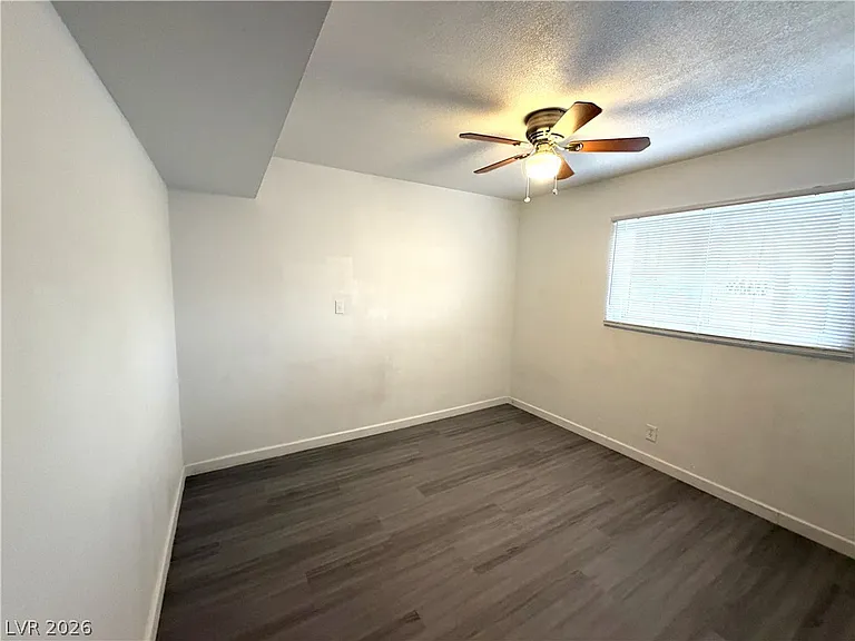 1908 Rexford Dr #5 — Photo 7