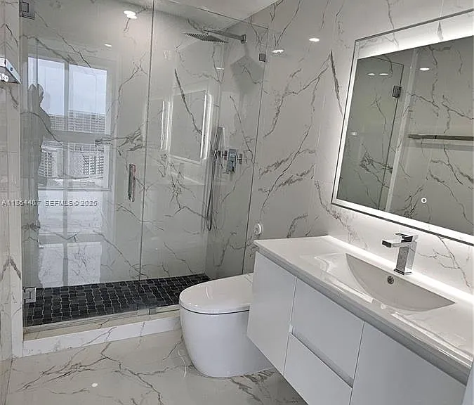 1861 NW North River Dr #11 — Photo 29
