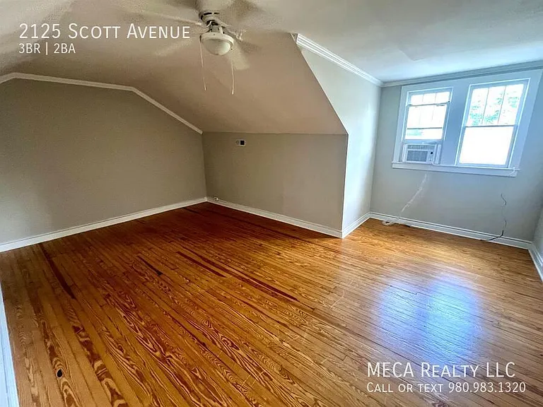 2125 Scott Ave — Photo 19