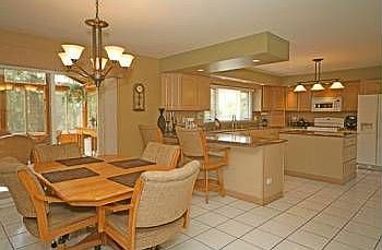 5th image of 200 Amber Ct