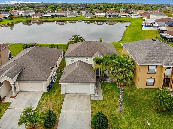3rd image of 408 Fairfield Dr