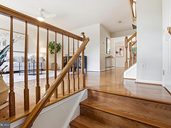 5th image of 6428 Overcoat Ln