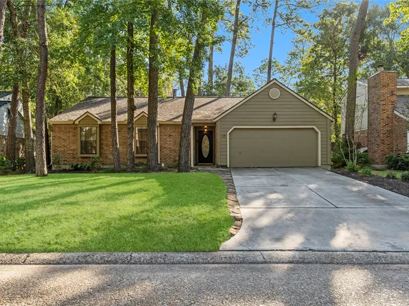 17 S Greenbud Ct, Spring, TX 77380