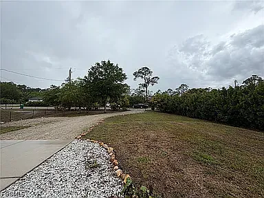 2360 Birdsong Ln — Photo 12