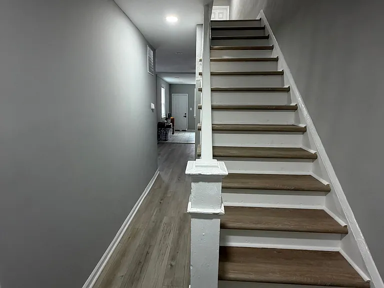 3306 W Franklin St #MAIN — Photo 2